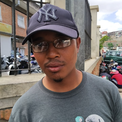 Taxi Finder Madagascar, Chauffeur RAMAROSON Onja Victor, 6569 TBM