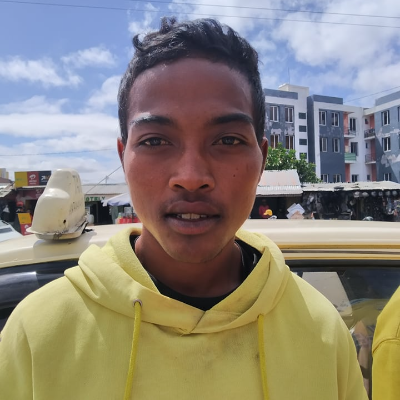 Taxi Finder Madagascar, Chauffeur RAFANOMEZANTSOA Tony, 6224 TAA