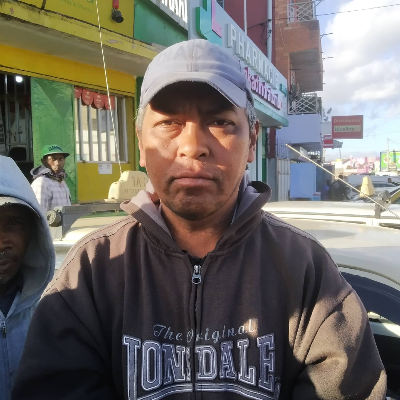 Taxi Finder Madagascar, Chauffeur RABESON Harimampianina, 9906 TV