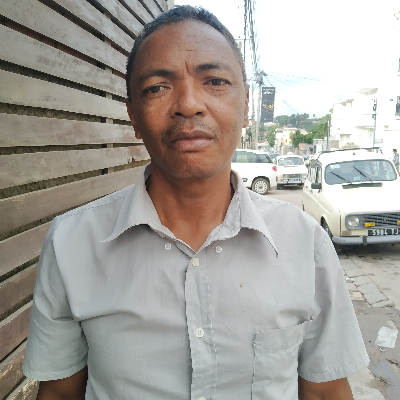 Taxi Finder Madagascar, Chauffeur Mr Solo, 5904 TJ