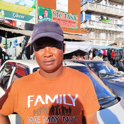 Taxi Finder Madagascar, Chauffeur HERINIAINA Rado Nicolas, 8111 TAS