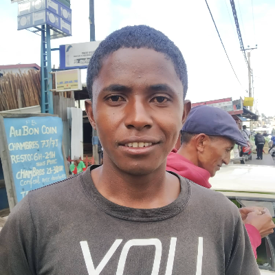 Taxi Finder Madagascar, Chauffeur RANDRIANIAINA Mahefasoa, 0869 TBG