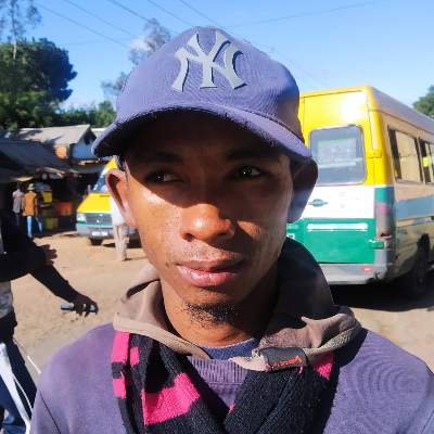 Taxi Finder Madagascar, Chauffeur RAZAFINDRAKOTO Jean Bonnet, 4384 TM