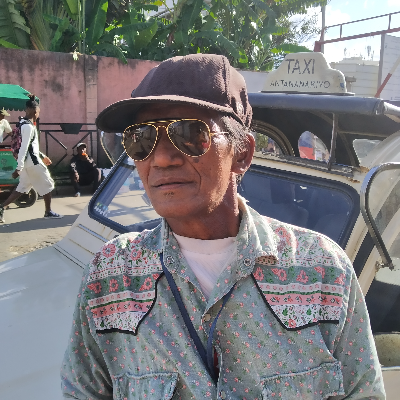 Taxi Finder Madagascar, Chauffeur RAKOTOMALALA Jean De Dieu, 6615 TU