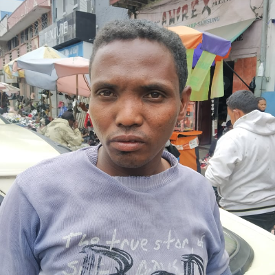 Taxi Finder Madagascar, Chauffeur MANIRISOA Riri, 0744 TAL