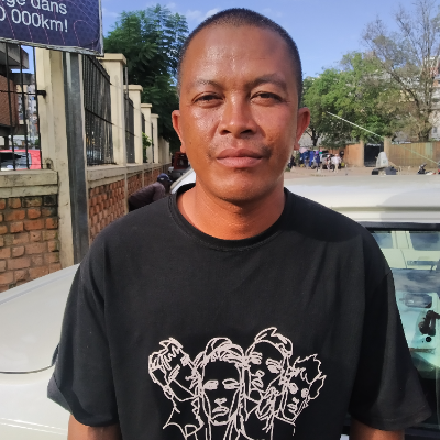 Taxi Finder Madagascar, Chauffeur RASOLOFOARINIVO Andriamparany, 7708 TL