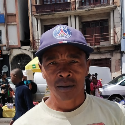 Taxi Finder Madagascar, Chauffeur RAKOTONIAINA Tiana, 8728 TM