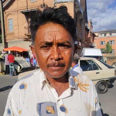Taxi Finder Madagascar, Chauffeur ANDRIAMANANTENA Haritiana, 0463 TAD