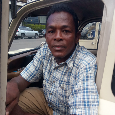 Taxi Finder Madagascar, Chauffeur Andriamihajamanana Manampisoa Lalaina, 9089 TV