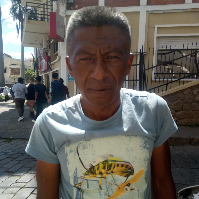 Taxi Finder Madagascar, Chauffeur RASOANAIVO Daniel, 1043 TS