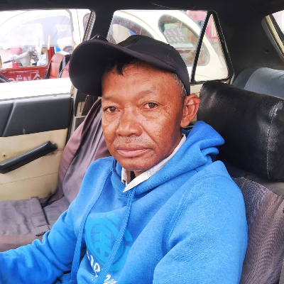 Taxi Finder Madagascar, Chauffeur ANDRIANAIVOSON Yvon, 6782 TAB