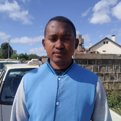 Taxi Finder Madagascar, Chauffeur RAKOTONDRAMANANA Tolotriniaina Fleur, 3782 TV