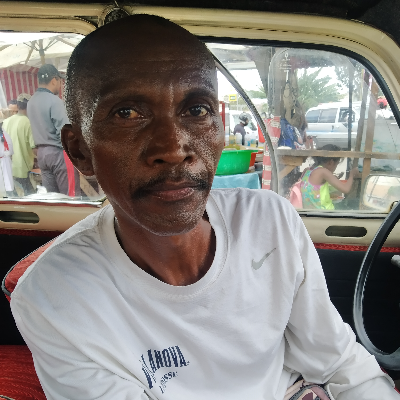Taxi Finder Madagascar, Chauffeur RAZAFIARIJAONA Édouard, 2566 TN