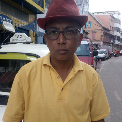 Taxi Finder Madagascar, Chauffeur RASEDY Haingo Tiana, 9057 TK