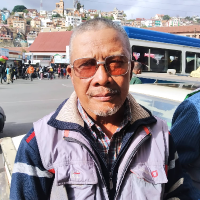 Taxi Finder Madagascar, Chauffeur RAKOTONDRAZAFY Norbert, 9541 TAA