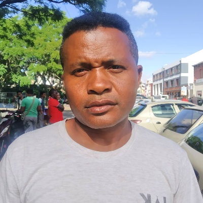 Taxi Finder Madagascar, Chauffeur RAKOTONDRAMANGA Evariste, 5916 TAD