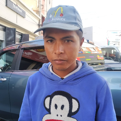 Taxi Finder Madagascar, Chauffeur FANOMEZANTSOA Santatriniaina, 6426 TAC