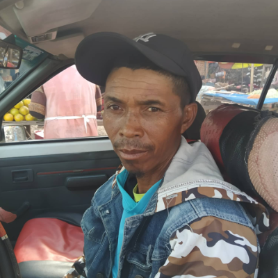 Taxi Finder Madagascar, Chauffeur RAMANARIVO Jean Paul, 0664 TAG