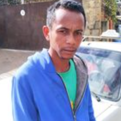 Taxi Finder Madagascar, Chauffeur OELANIRINA Todisoa, 8904 TAB
