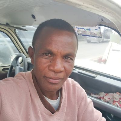 Taxi Finder Madagascar, Chauffeur RAKOTONIAINA Théophile, 4318 TAA