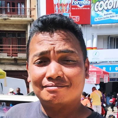 Taxi Finder Madagascar, Chauffeur RAKOTONIAINA Alain Patrick, 2173 TU