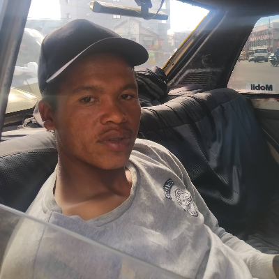 Taxi Finder Madagascar, Chauffeur RANDRIAMANDRANTO Jean Gilles, 4999 TP