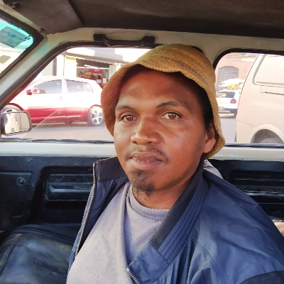 Taxi Finder Madagascar, Chauffeur RANAIVOSON Lalaina, 8727 TR