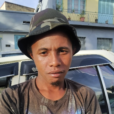 Taxi Finder Madagascar, Chauffeur TOJOHERISOA Xavier, 8815 TAE