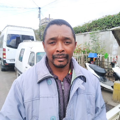 Taxi Finder Madagascar, Chauffeur RAKOTOARIMANANA Elisée, 4889 TK