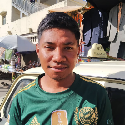 Taxi Finder Madagascar, Chauffeur RAFALIMANANA Tolojanahary Fitiavana, 9859 TAK