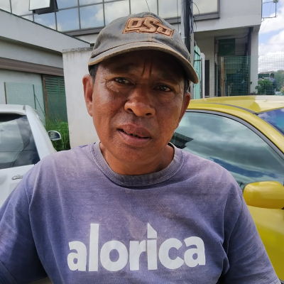 Taxi Finder Madagascar, Chauffeur RABESARISAONA Mamy, 6979 TAC