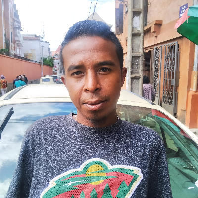 Taxi Finder Madagascar, Chauffeur Mr Tovonirina, 4193 TAA