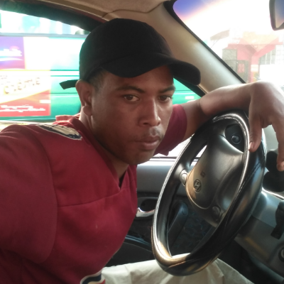 Taxi Finder Madagascar, Chauffeur Mr Tojo, 5100 TBF