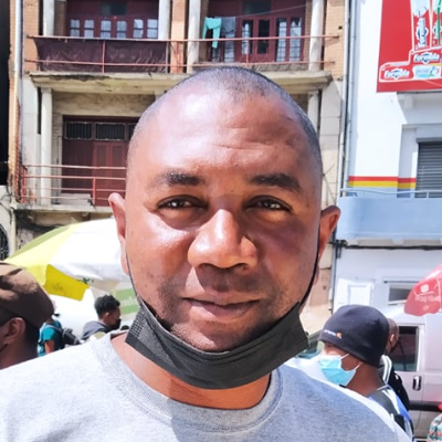 Taxi Finder Madagascar, Chauffeur HERIVELOMALALA Alain Patrick, 9451 TAA