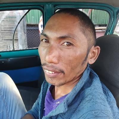 Taxi Finder Madagascar, Chauffeur RABEMANANTSOA Hieralaza Bertin, 0589 TJ