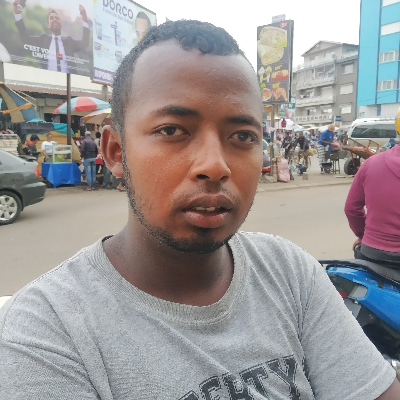 Taxi Finder Madagascar, Chauffeur RANDRIAMIALISOA Maminiaina Valisoa, 8975 TK