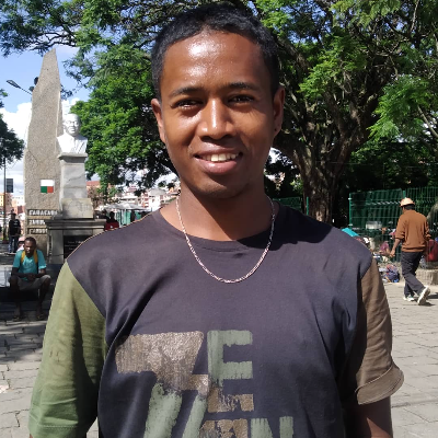 Taxi Finder Madagascar, Chauffeur ANDRIANOHAJA Riana Fetraniaina, 7322 TV