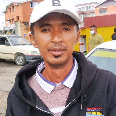 Taxi Finder Madagascar, Chauffeur RATSIORIMANANA Hajaniaina Bien Aimée, 9838 TAU