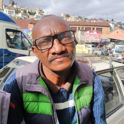 Taxi Finder Madagascar, Chauffeur Rodin Frédéric, 2411 TM