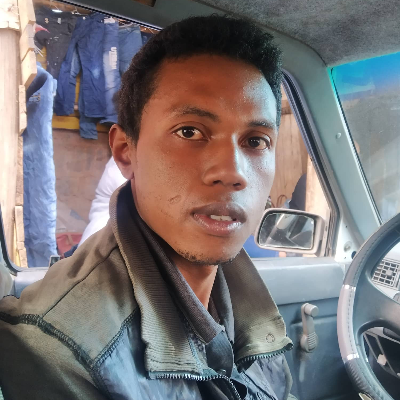Taxi Finder Madagascar, Chauffeur HAJARINOSY Heriniaina, 4005 TAA