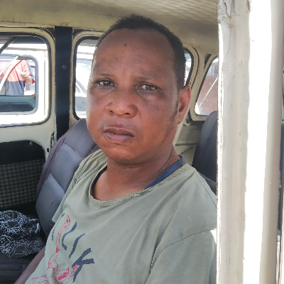 Taxi Finder Madagascar, Chauffeur RAZAFIMAHATRATRA Éric, 5539 TS