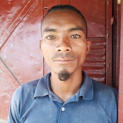 Taxi Finder Madagascar, Chauffeur Randrianarisoa Modeste, 8008 TU