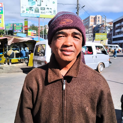 Taxi Finder Madagascar, Chauffeur RATSIMOARISOA Tahina, 6556TK