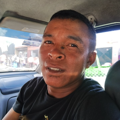 Taxi Finder Madagascar, Chauffeur Randrianarisoa Alain, 0048 TBJ