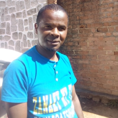 Taxi Finder Madagascar, Chauffeur MAMINIAINA Marco Thierry, 1637 FE