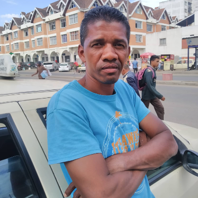 Taxi Finder Madagascar, Chauffeur Albert Leonard, 2010 TBA