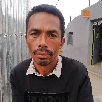 Taxi Finder Madagascar, Chauffeur Ralijaona Mamy, 1885 TAB