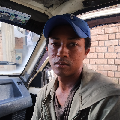 Taxi Finder Madagascar, Chauffeur RANDRIAMIARITSOA Soloniaina Honorée, 4225 TAD