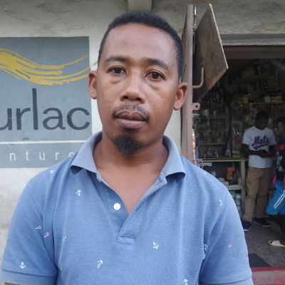 Taxi Finder Madagascar, Chauffeur RAKOTOMALALA Tahiana Josué, 5950 TBG