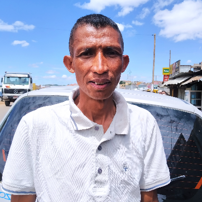 Taxi Finder Madagascar, Chauffeur HARINAIVO Jean Noera, 9569 TS